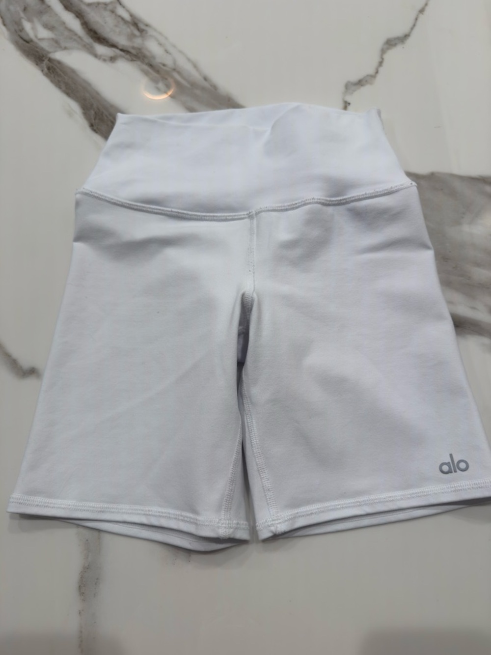 Alo Airbrush High-Waist 7” Biker Shorts White XS